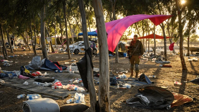Hamas'ın saldırdığı müzik festivalinden geriye kalanlar.