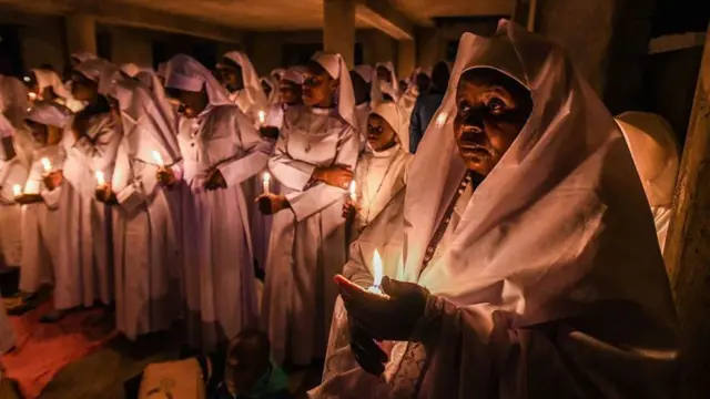 ኣብ ርእሰ ከተማ ኬንያ ናይሮቢ፡ ኣባላት ቤተክርስትያን ለጅዮ ማርያ ኣብ ኣፍሪቃ ቤተክርስትያን ሚስዮን ተኣኪቦም በዓል ትንሳኤ ኣኽቢሮም