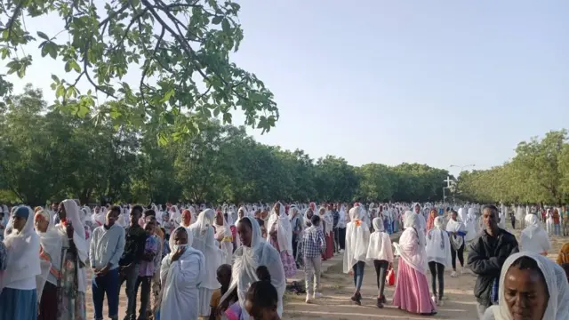 ብዙሕ ህዝቢን ሰዓብቲ ዝተፈላለያ እምነታት ዝሳተፍሉ ፍሉይ ጽንብል