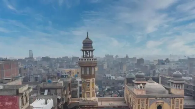 ஹீராமண்டி: பாலியல் தொழிலாளர்களின் கலைகளால் நிரம்பிய இந்த இடம் அதன் பெருமையை இழந்தது எப்படி?