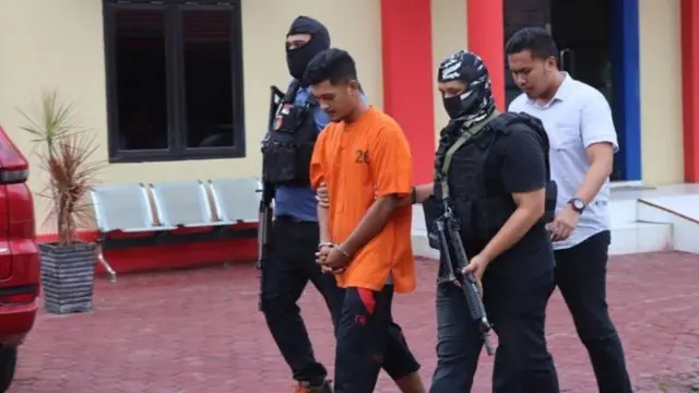 Penyidik Polres Aceh Timur, Provinsi Aceh, menangkap KW atas kasus dugaan tindak pidana penyelundupan manusia dan TPPO warga Rohingya di Kabupaten Aceh Timur, Rabu (21/11)