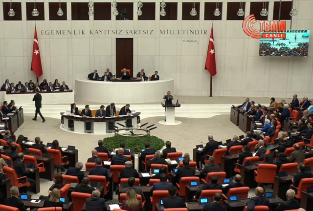 AKP Grup Başkanı Abdullah Güler'in Atatürk ve İsmet İnönü ile ilgili sözleri CHP milletvekillerinin tepkisini çekti 