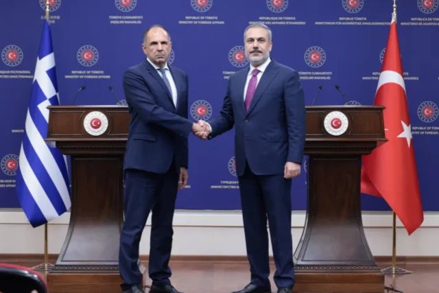 Yunanistan Dışişleri Bakanı Yorgo Gerapetritis ve Dışişleri Bakanı Hakan Fidan