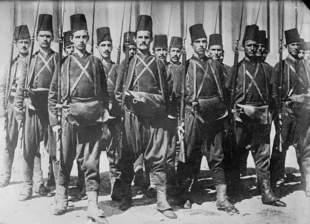 Soldados otomanos a principios del siglo XX.