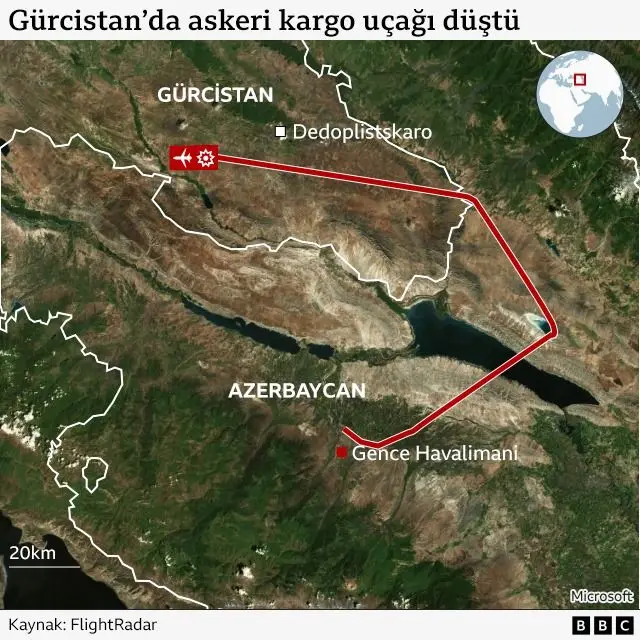 Azerbaycan Gürcistan haritası üzerine uçağın rotası var.