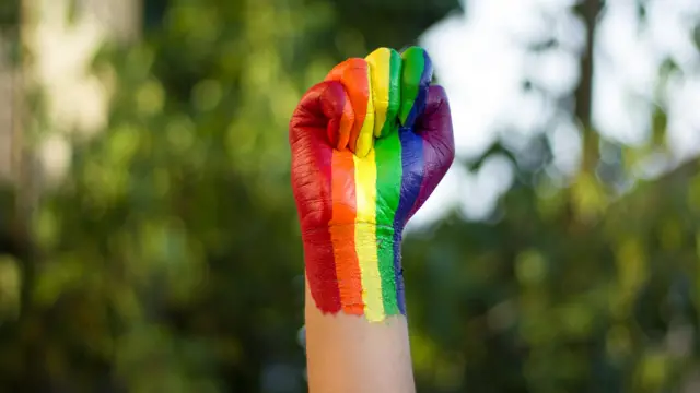 லெஸ்பியன் பெண்ணாக வாழ்வது எவ்வளவு கடினம்?