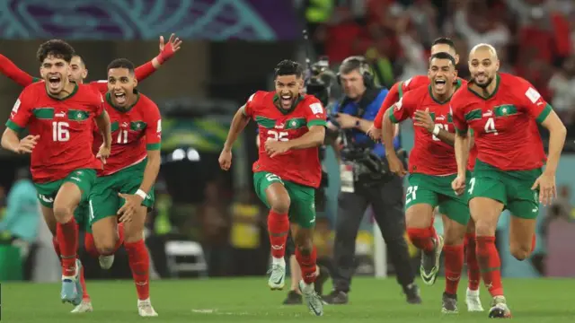مراکش قبل از صعود به نیمه نهایی ۲۰۲۲، تنها یک بار توانسته بود از مرحله گروهی جام جهانی صعود کند