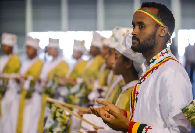 በሚሌኒየም አዳራሽ መዝሙር እና ስብከትን ጨምሮ ሌሎችም ሃይማኖታዊ ክንውኖች ተስተናግደዋል