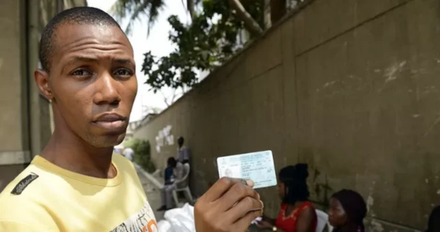 N﻿dị mmadụ na-ebo Inec ebubo na agụghọ abanyela usoro ndebanye aha ha. 