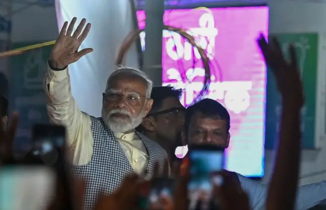 બીબીસી ગુજરાતી નરેન્દ્ર મોદી ગુજરાત પ્રવાસ