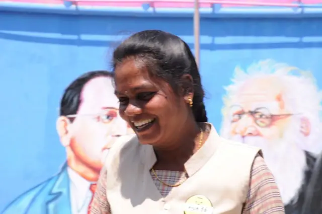 ஆசிரியர்களுக்கு உடைக்கட்டுப்பாடு