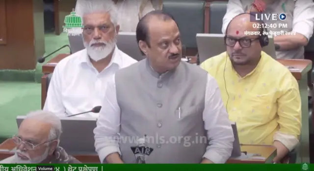 अजित पवार 