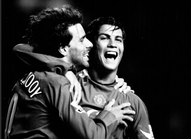 عکس‌های هارون شامل این تصویر از خوشحالی رود فان نیستلروی و کریستیانو رونالدو است