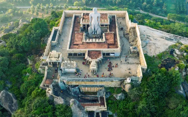 Kompleks hramova u Karnataki