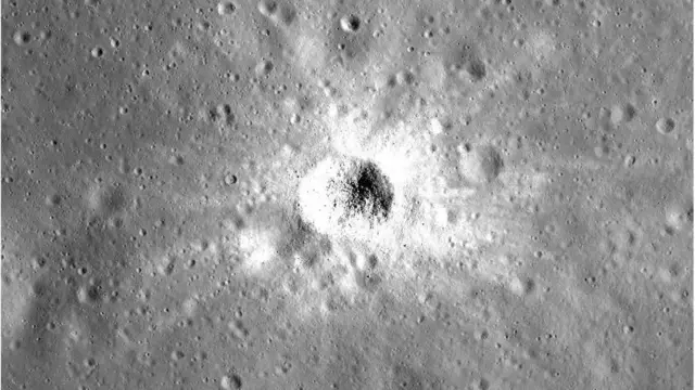 ပစ်မှတ်ထား ဆင်းသက်ခဲ့တဲ့နေရာက လရဲ့ အီကွေတာတောင်ဘက်မှာရှိတဲ့ Shioli Crater အနီးတောင်စောင်းမှာဖြစ်ပါတယ်။