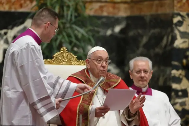 Papa Fransisko ayoboye imisa nyeranda yo kwibuka uwahoze ari Papa Benedigio XVI hamwe n'abakardinali n'abasenyeri bapfuye mu mwaka wa 2023