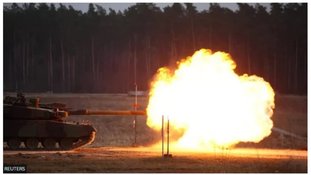 यूक्रेन ने पोलैंड को टैंक समेत कई हथियार बेचे हैं. 