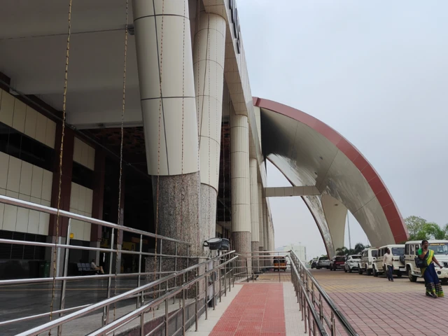 சென்னை கிளாம்பாக்கம் பேருந்து நிலையம் எப்படியிருக்கிறது?