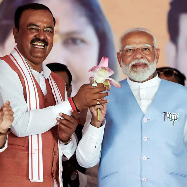 पीएम मोदी के साथ केशव प्रसाद मौर्य