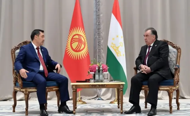 С﻿адыр Жапаров менен Эмомали Рахмон Самаркандда жолугушту