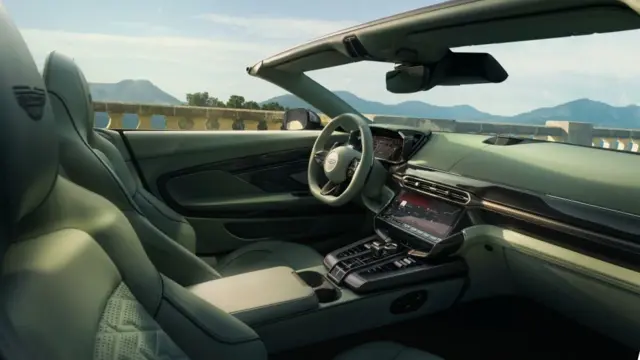 اتاق آستون مارتین ونکویش ولانته ترکیبی از فناوری روز و طراحی لوکس است