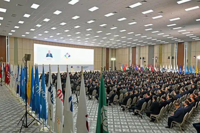 Форум доирасида муҳокама этилган йўналишлардан яна бир бу исломий молия тизимидир.