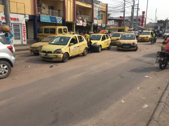 Dans une rue de Kinshasa.