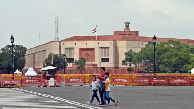 संसद की तस्वीर