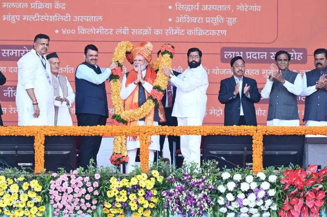 शिंदे-फडणवीस मोदी 