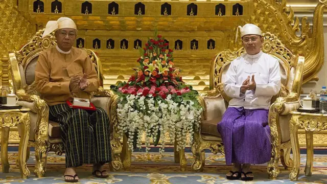 သမ္မတဦးထင်ကျော်နဲ့ သမ္မတဦးသိန်းစိန်