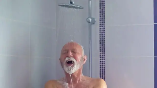 ਨਹਾਉਣ ਦੀ ਸੰਕੇਤਕ ਤਸਵੀਰ 