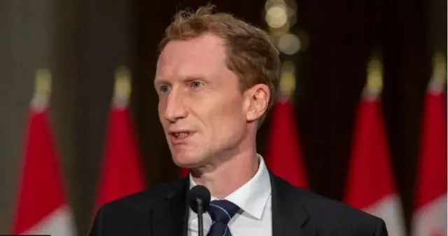 কানাডার অভিবাসনমন্ত্রী মার্ক মিলার সোমবার নতুন নীতি ঘোষণা করেছেন