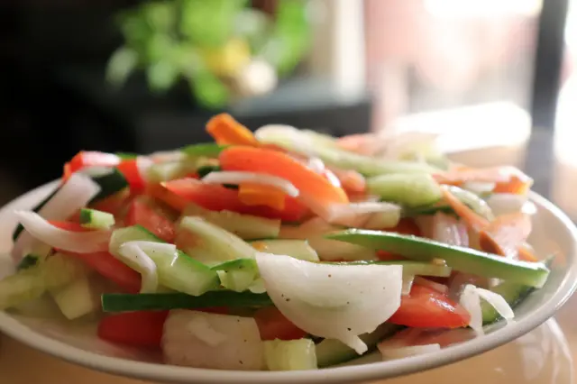 आहारात फायबर्सचं प्रमाण भरपूर असावं