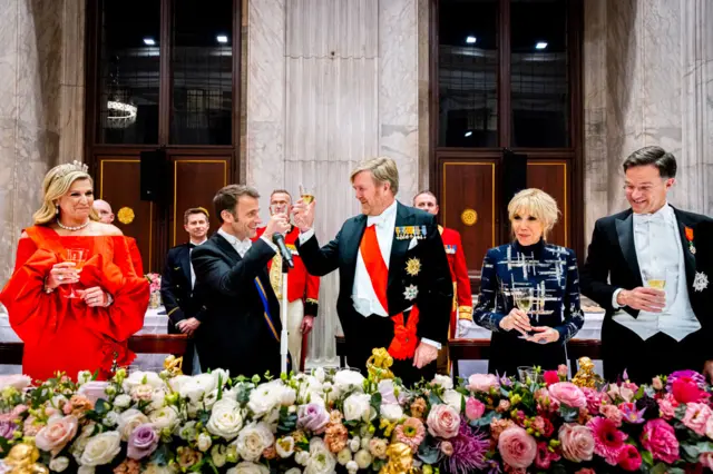 Hollanda Kraliçesi Maxima, Fransa Cumhurbaşkanı Emmanuel Macron, Hollanda Kralı Willem-Alexander, Brigitte Macron