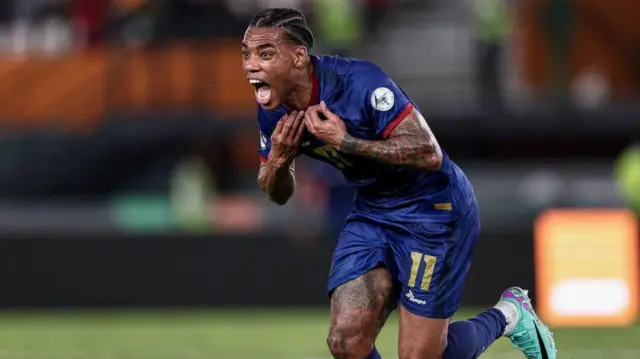 Kubbaa miilaa Afriikaa Keep Veerdi