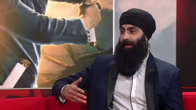 ਫਲੈਕਸ ਸਿੰਘ ਨੂੰ ਸੁਪਰਹੀਰੋ ਫਿਲਮਾਂ ਬਹੁਤ ਪਸੰਦ ਸਨ।