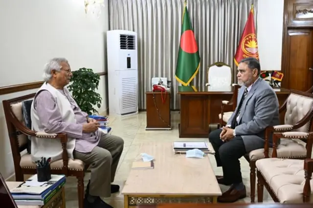 অন্তর্বর্তী সরকারের প্রধান উপদেষ্টার সঙ্গে সম্প্রতি সৌজন্য সাক্ষাৎ করেন প্রধান নির্বাচন কমিশনার