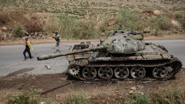 ናይ ኤርትራ ምዃና እትግለጽ ታንክ ኣብ ትግራይ (20 ሰነ 2021)