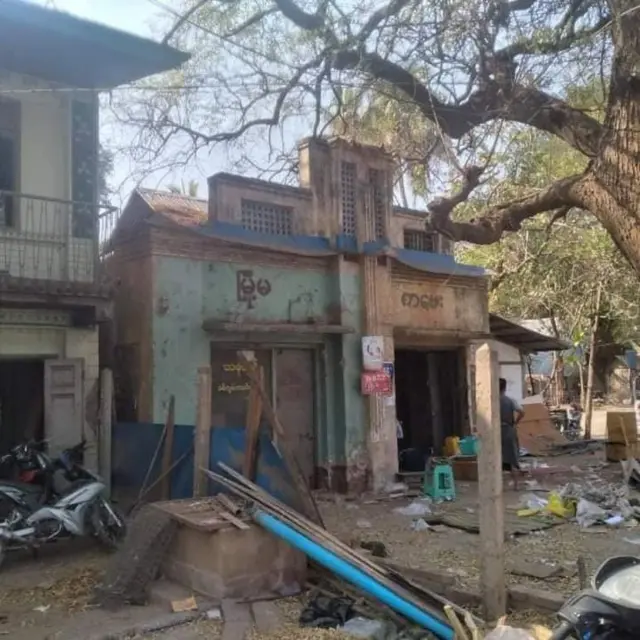 အဆောက်အဦးဟောင်းတွေလည်း ဖျက်ပေးရ