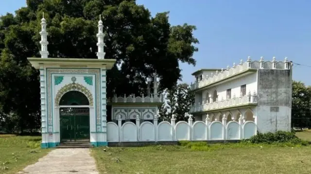 धन्नीपुर गांव में वो जगह जहां मस्जिद बनना प्रस्तावित है