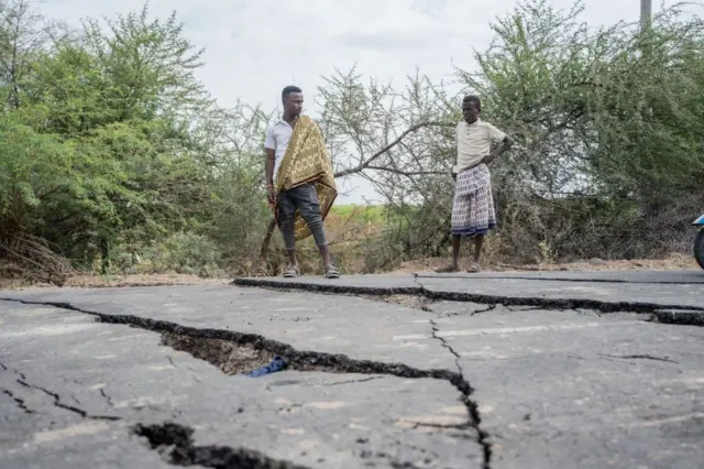 Sababa kirkira lafaan lubbuun namaa darbuu baatus qabeenyarratti miidhaan dhaqqabeera
