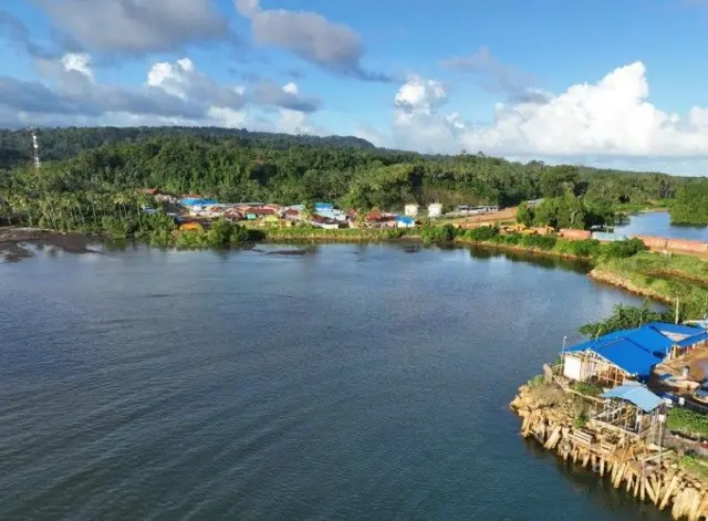 Dokumentasi terkini kondisi Jetty PT GKP di pesisir laut Wawonii.