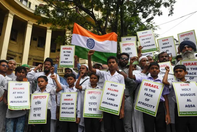 ফিলিস্তিনিদের সমর্থনে ও ইসরায়েলের বিরুদ্ধে কলকাতায় একটি সমাবেশ। ২০১৮