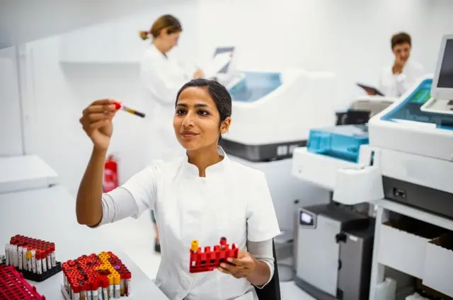 एक रक्तचाचणी अन् 50 पेक्षा जास्त कॅन्सर ओळखण्याची क्षमता