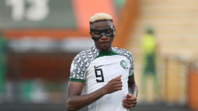 Dan wasan Najeriya Victor Osimhen na daga cikin fitattun ƴan ƙwallo na duniya da ba za su buga gasar cin kofin duniya ba a 2026