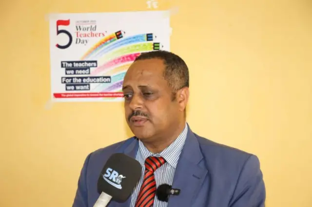 Pireezidantii Waldaa Barsiisotaa Itoophiyaa fi Afrikaatti bakka bu'aa miseensa boordii Waldaa Barsiisotaa Addunyaa Dr Yonaannis Bantii