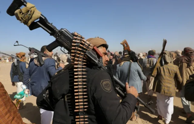  يرى الخبراء أن الحوثيين باتوا يشكلون تهديداً للأمن والسلم العالميين في منطقة لا تحتمل مزيداً من الاضطرابات.