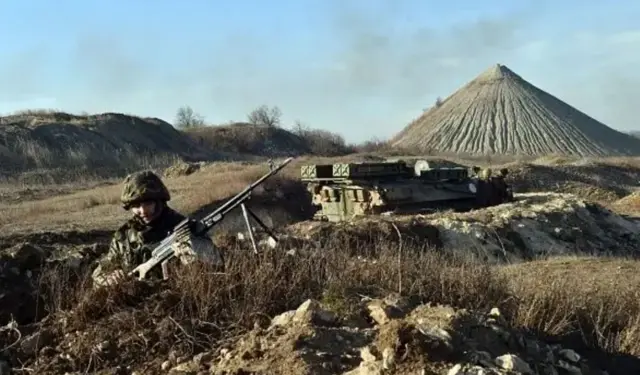 солдат, Донбас 