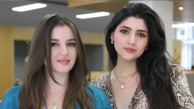 اینڈریا اور ویلنٹینا، دونوں کی عمریں 25 ہیں۔ ان کی ملاقات آرکیٹیکٹس بننے کی تربیت کے دوران ہوئی اور وہ دو سال سے سیرافین ویلورا نامی کپمنی چلا رہی ہیں