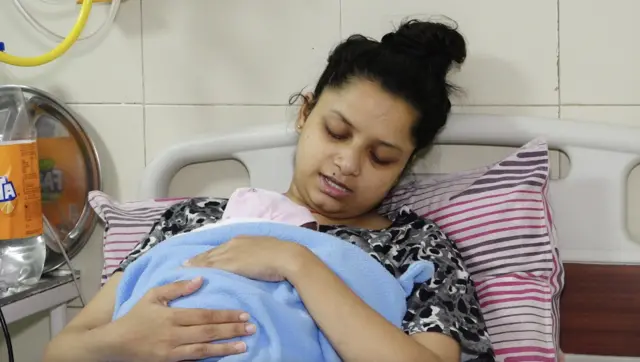 بریسٹ فیڈنگ